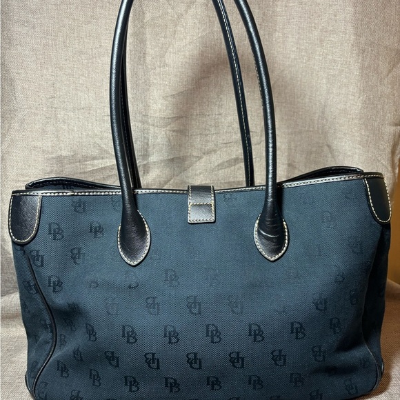 Dooney & Bourke Vintage Black Monogram Large Canvas Purse Shoulder Bag #K8918219 - Picture 1 of 13